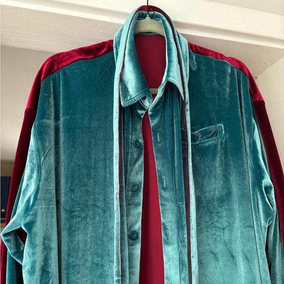 Red Sky Blue/Red Velour shirt dress fits up to size 16 - Picture 1 of 4